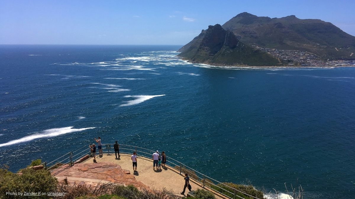 people at the chapmans peak lookout point